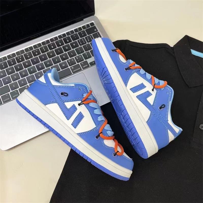 Giày thể thao, giày sneaker