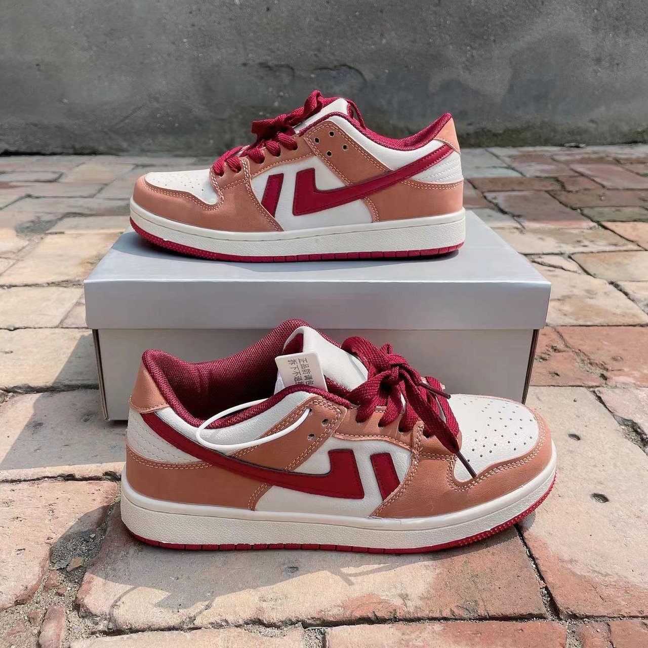 Giày thể thao, giày sneaker