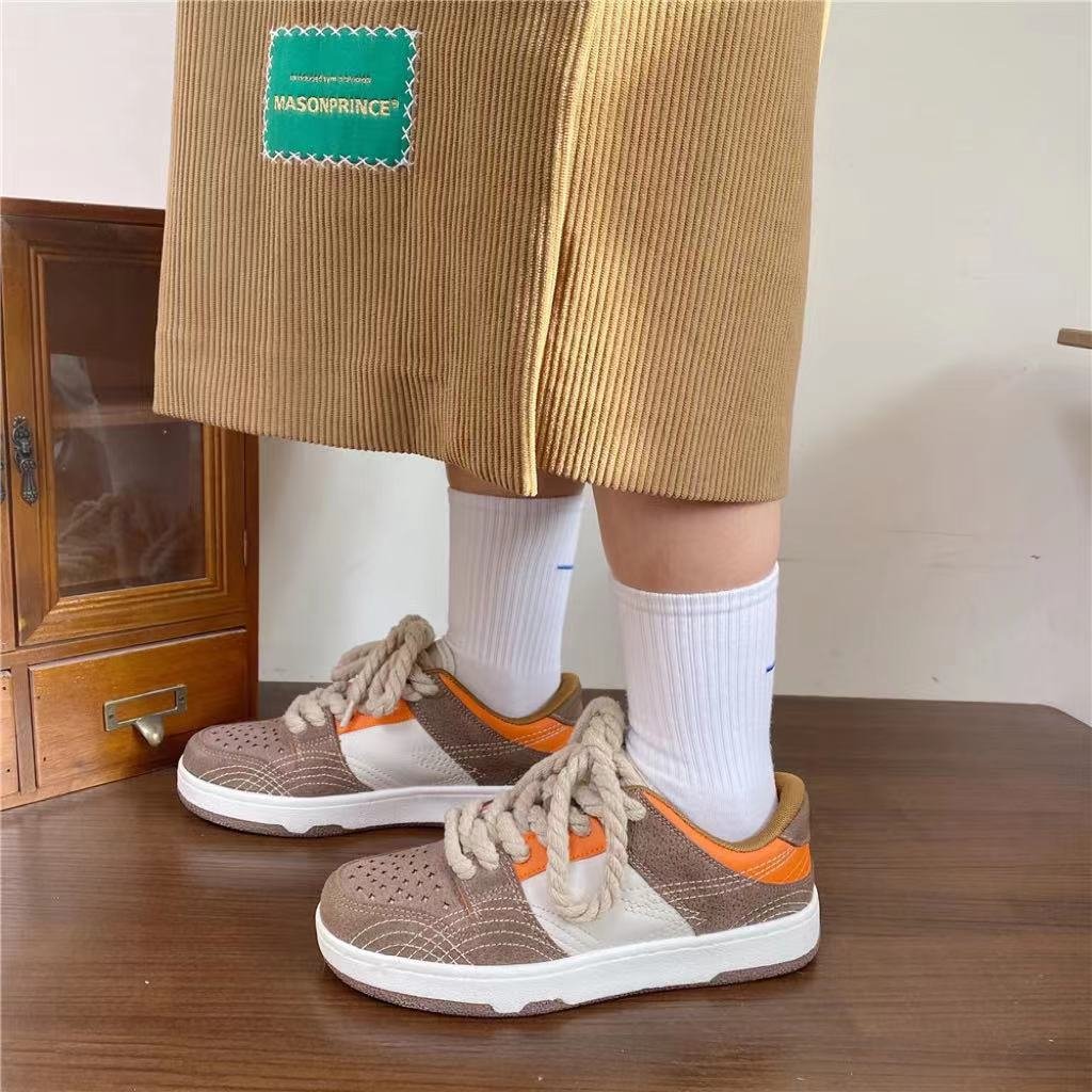 Giày thể thao, giày sneaker