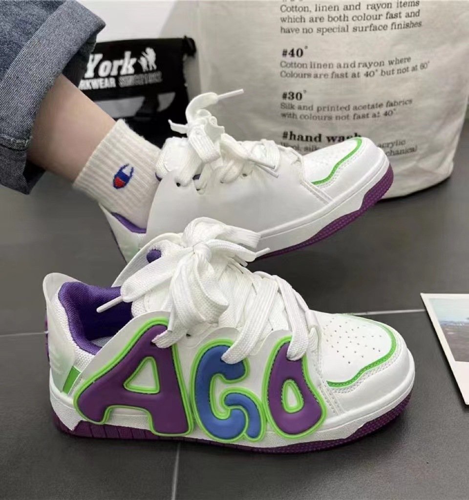 Giày thể thao, giày sneaker
