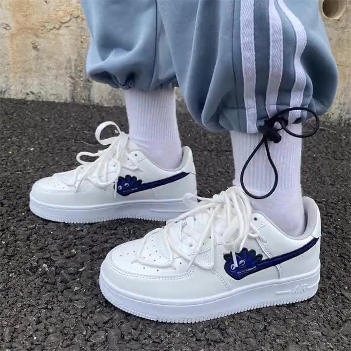 Giày thể thao, giày sneaker