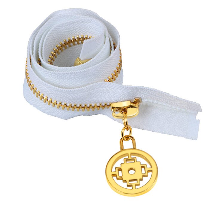 Dây khóa kéo kim loại logo, zipper thương hiệu răng số 3, số 5, số 8, số 10, số 15, số 20...