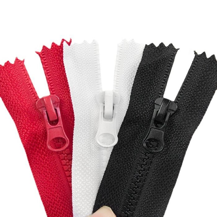 Dây khóa kéo nhựa logo, zipper thương hiệu răng số 3, số 5, số 8, số 10, số 15, số 20...